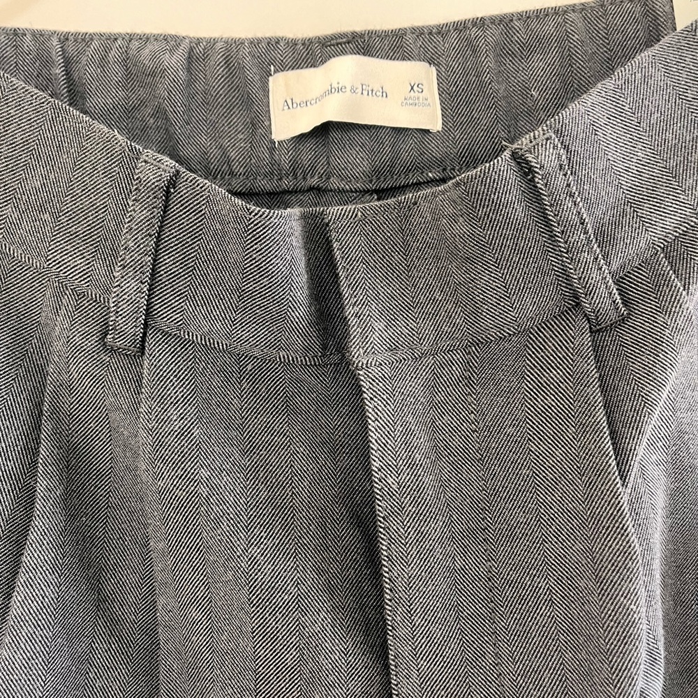 Tailored Ultra Wide-Leg Pant